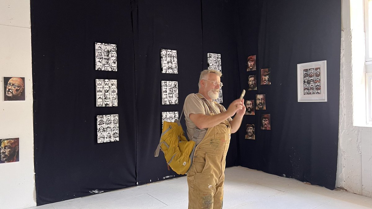 LtbShowrooms's tweet photo. At LTB right now.. new portrait exhibition c/o Simon Gee. https://t.co/FsR41SsWWo
