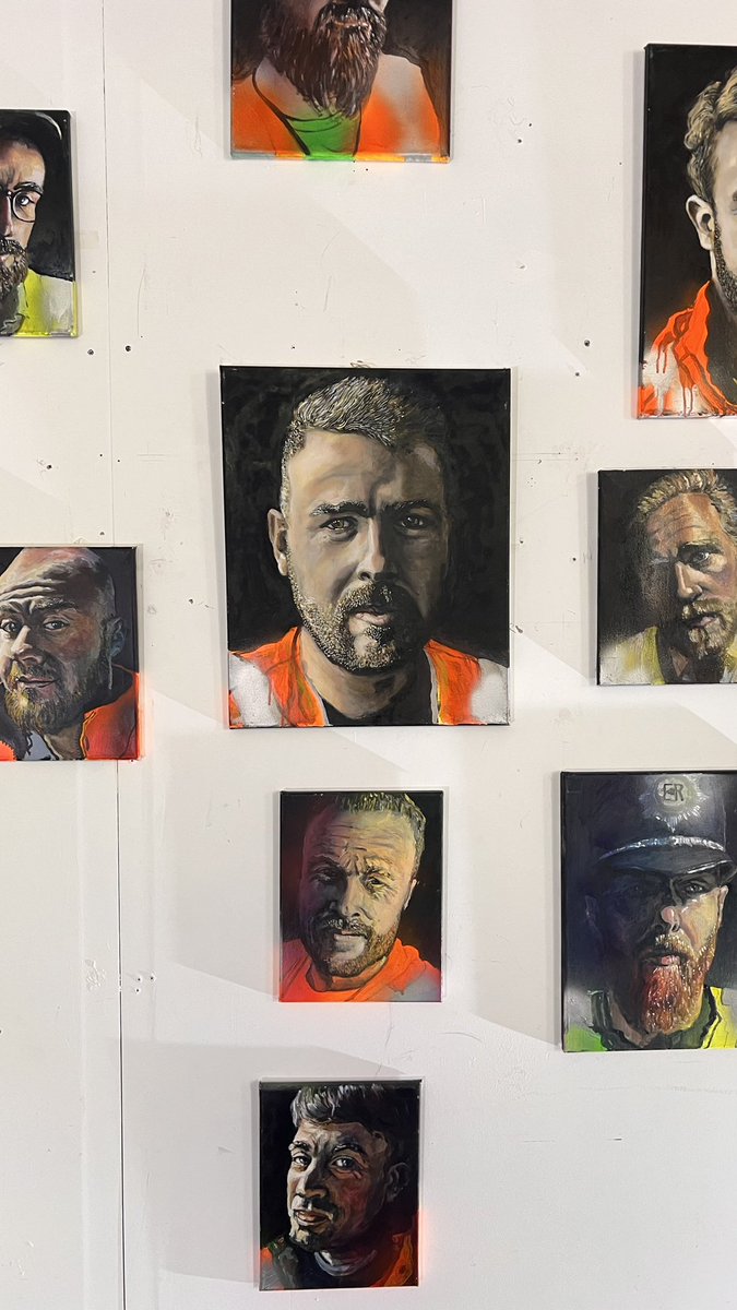 At LTB right now.. new portrait exhibition c/o Simon Gee.