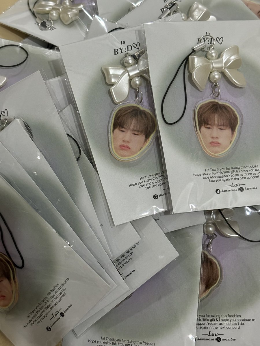 𝐿𝒶 tweet media