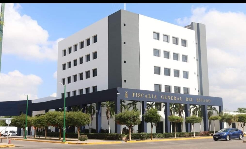 enteratealdia.com.mx
UEA Sinaloa, desarticula banda de secuestradores que operaba a través de APP de Citas.
facebook.com/share/p/CKVuLf…
<a href="/AlertaQro/">AlertaQro Noticias</a> <a href="/DiariodeYucatan/">Diario de Yucatán</a>
<a href="/DiarioCoahuila/">El Diario de Coahuila</a> <a href="/DiariodeMorelos/">Diario de Morelos</a> <a href="/noticias24/">Noticias 24</a>