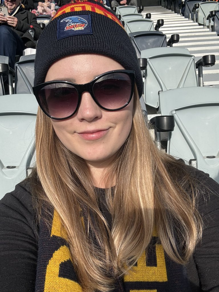 jadealysha_'s tweet photo. My first live game this year! Only had to travel interstate to make it happen 😂Let’s go boys 🙌🏼❤️💛💙 #AFLCatsCrows #weflyasone @Adelaide_FC https://t.co/taAjirUSSJ