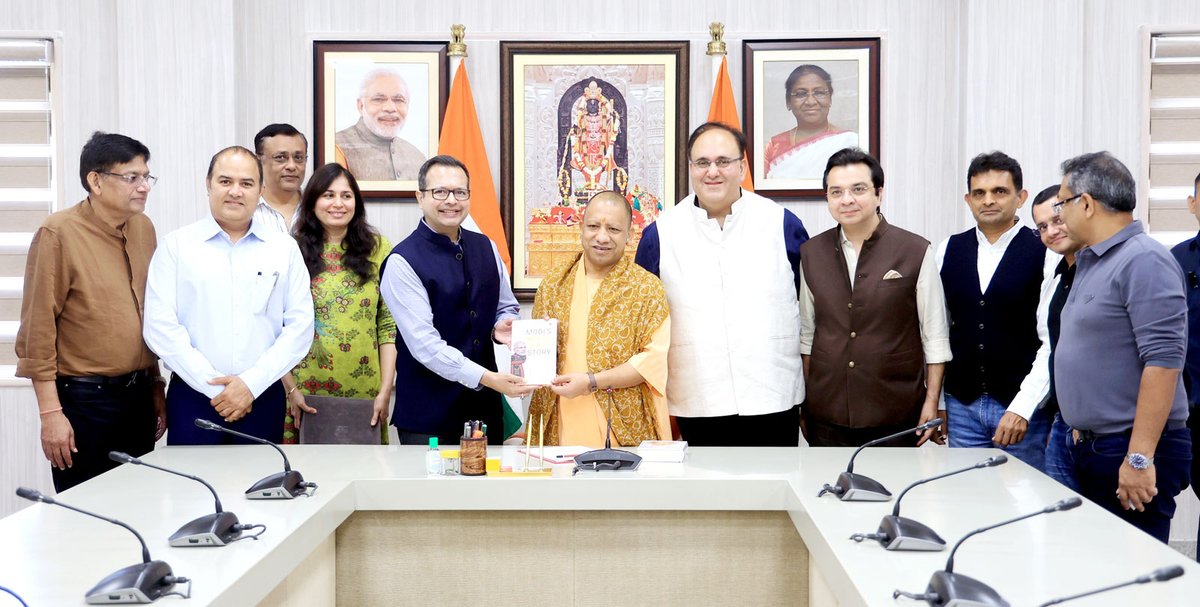 Yogi Adityanath Office (@myogioffice) on Twitter photo मुख्यमंत्री श्री <a href="/myogiadityanath/">Yogi Adityanath</a> जी महाराज से आज लखनऊ में बजाज कैपिटल लि. के प्रतिनिधिमंडल ने शिष्टाचार भेंट की।
<a href="/mybajajcapital/">BajajCapital</a> मुख्यमंत्री श्री <a href="/myogiadityanath/">Yogi Adityanath</a> जी महाराज से आज लखनऊ में बजाज कैपिटल लि. के प्रतिनिधिमंडल ने शिष्टाचार भेंट की।
<a href="/mybajajcapital/">BajajCapital</a>