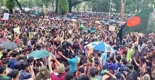 গণভবনে জরুরি বৈঠক: আন্দোলনের সমন্বয়কদের সঙ্গে বসতে চায় আওয়ামী লীগ