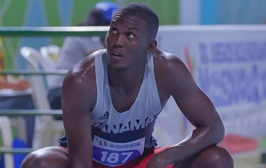 nicolleferguson's tweet photo. 🇵🇦El velocista panameño Arturo Deliser se llevó el primer lugar del heat 6 en los 100m de los Juegos Olímpicos de París 2024!

#Paris2024 https://t.co/tgn6N9klMu