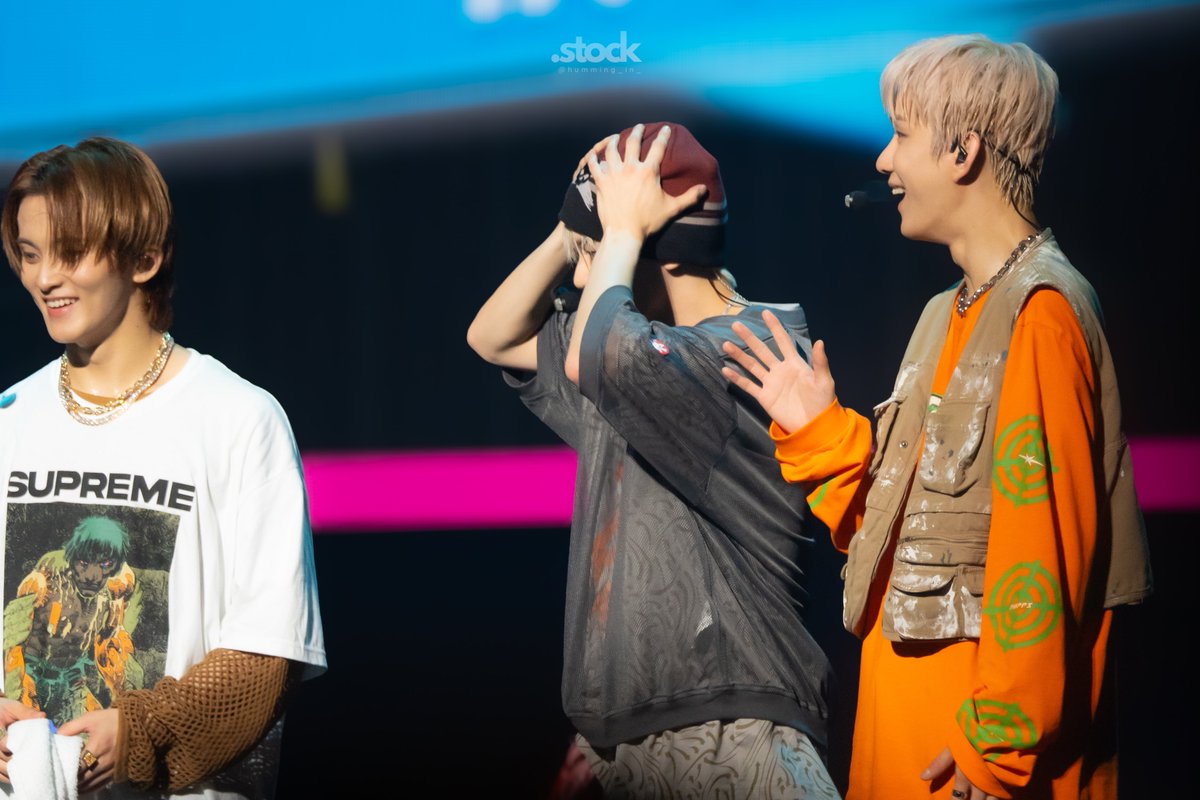 humming_in_'s tweet photo. 🐯ジャニさんがまだ喋ってないです
🐰あいご
🐱……

240731 UTO FEST
#NCT127 https://t.co/nDDMAowmHB