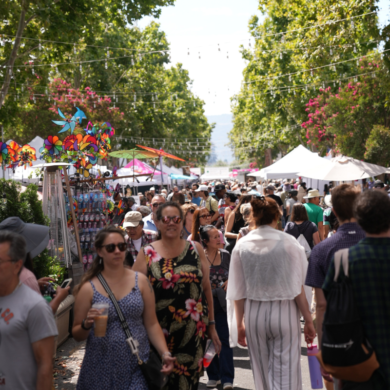 FunCheapSF's tweet photo. A fun celebration feat. non-stop live music on 2 stages and throughout downtown, 400 vendors, highly curated festival food &amp; drinks, a Kids Fun zone, Italian Street Painting + more. Come see why the event is a ‘Festival like No Other’.

Learn more at 🔗 https://t.co/pcjUhV9nHU