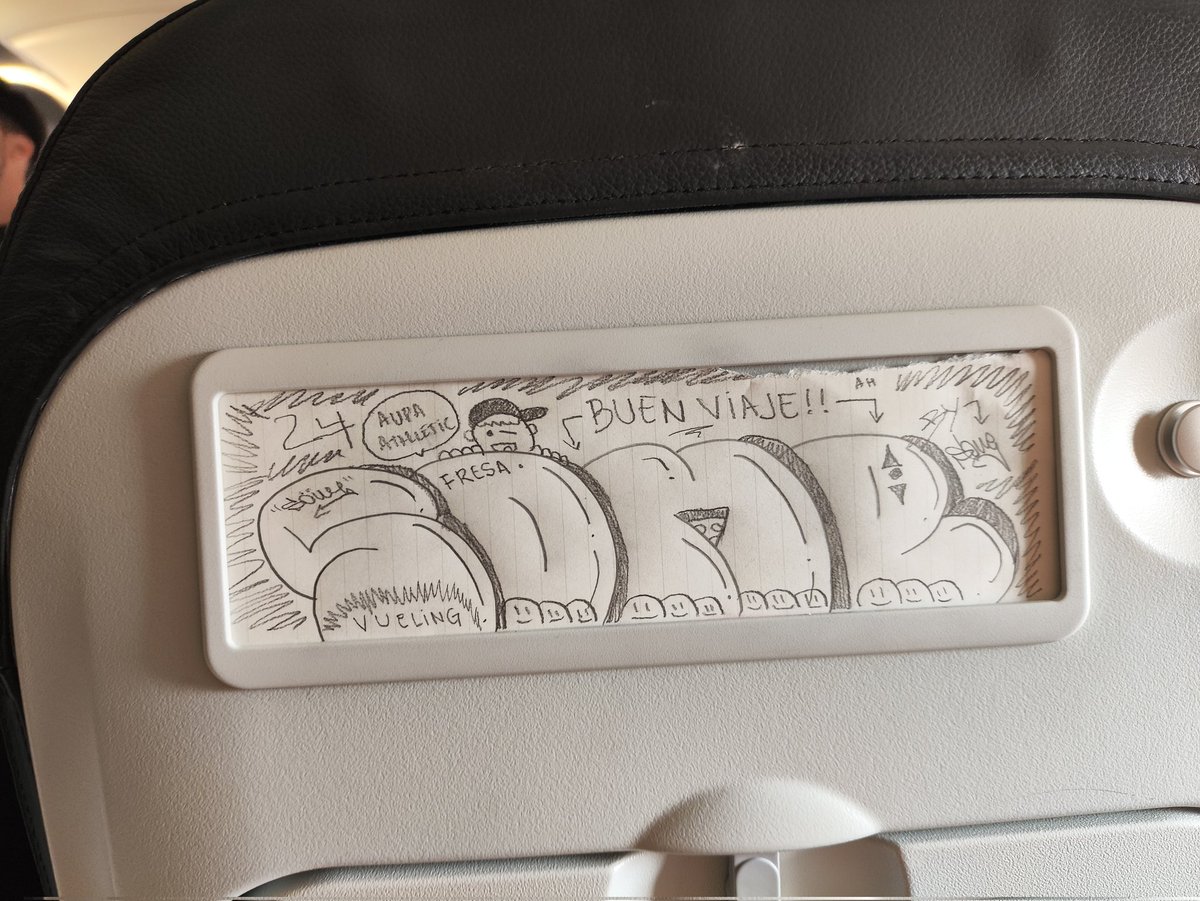 Jon_Etxebarria's tweet photo. Gente creativa en el vuelo VLG2512  #Bilbao #sevilla de @vueling https://t.co/u4h7WQqS9n
