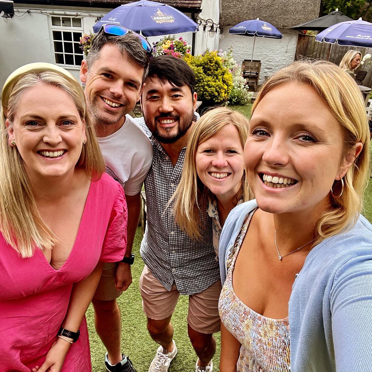 Loved catching up with my Naples family 💕 The best thing about being a #militaryspouse are the friends you make on postings. This gang will be my family for life ❤️❤️❤️