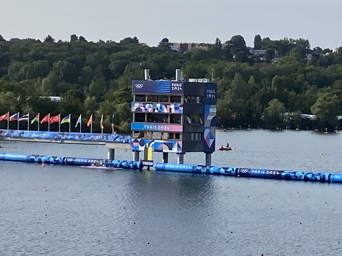 BThompsonEvents's tweet image. All set for the last day of @Paris2024 rowing finals ! The atmosphere is building ! Come on the 8s!