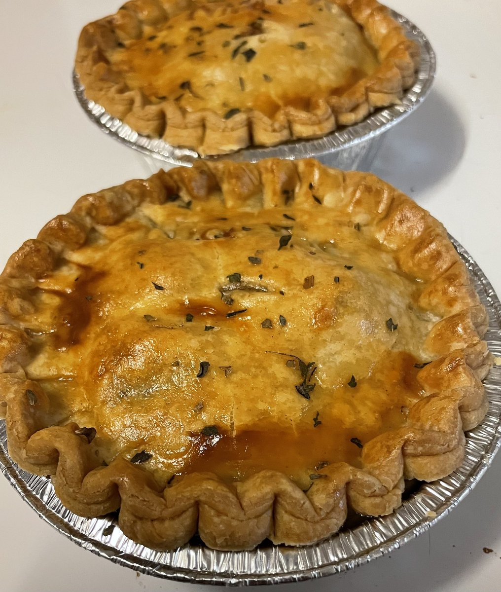nice_pie1's tweet image. Nice Pie time… lots being made this morning for local delivery 🚚 🥧 
#nicepie #pie #nottingham #baker #SmallBusiness #Independent
