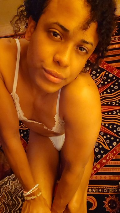 CinnamonChocha - 1 pic. goodnight sluts😘😴 https://t.co/7c8imSkSv0