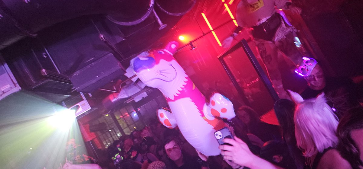 HOT CHIP AND @PARTYTIGRE