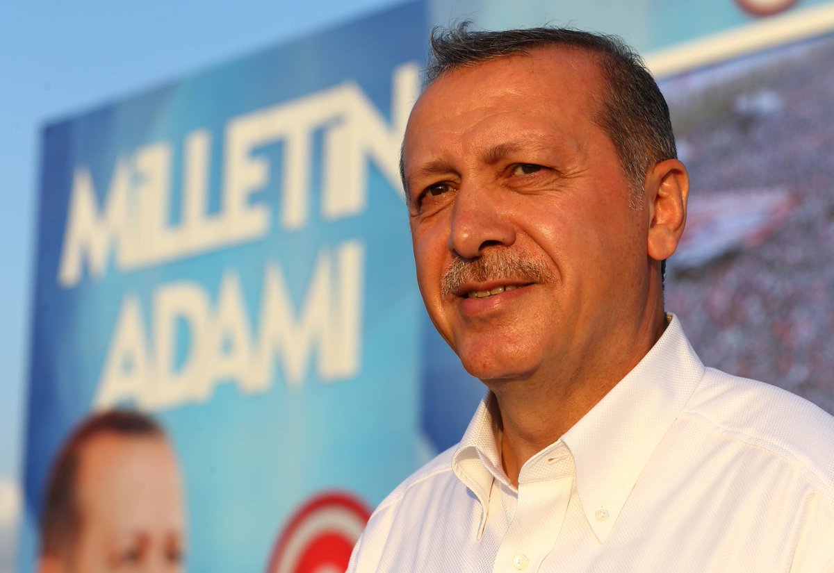 10 yıl önce bugün, Cumhurbaşkanımız <a href="/RTErdogan/">Recep Tayyip Erdoğan</a>

📌 İstanbul