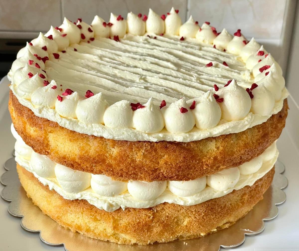 nice_pie1's tweet image. Lots of Nice bakes going on… we don’t just make pies 🥧 our little home kitchen bakery is getting very busy, maybe we’ll be looking at getting premises again sometime 👍
#nicepie #bakery #pies #cakes #nice