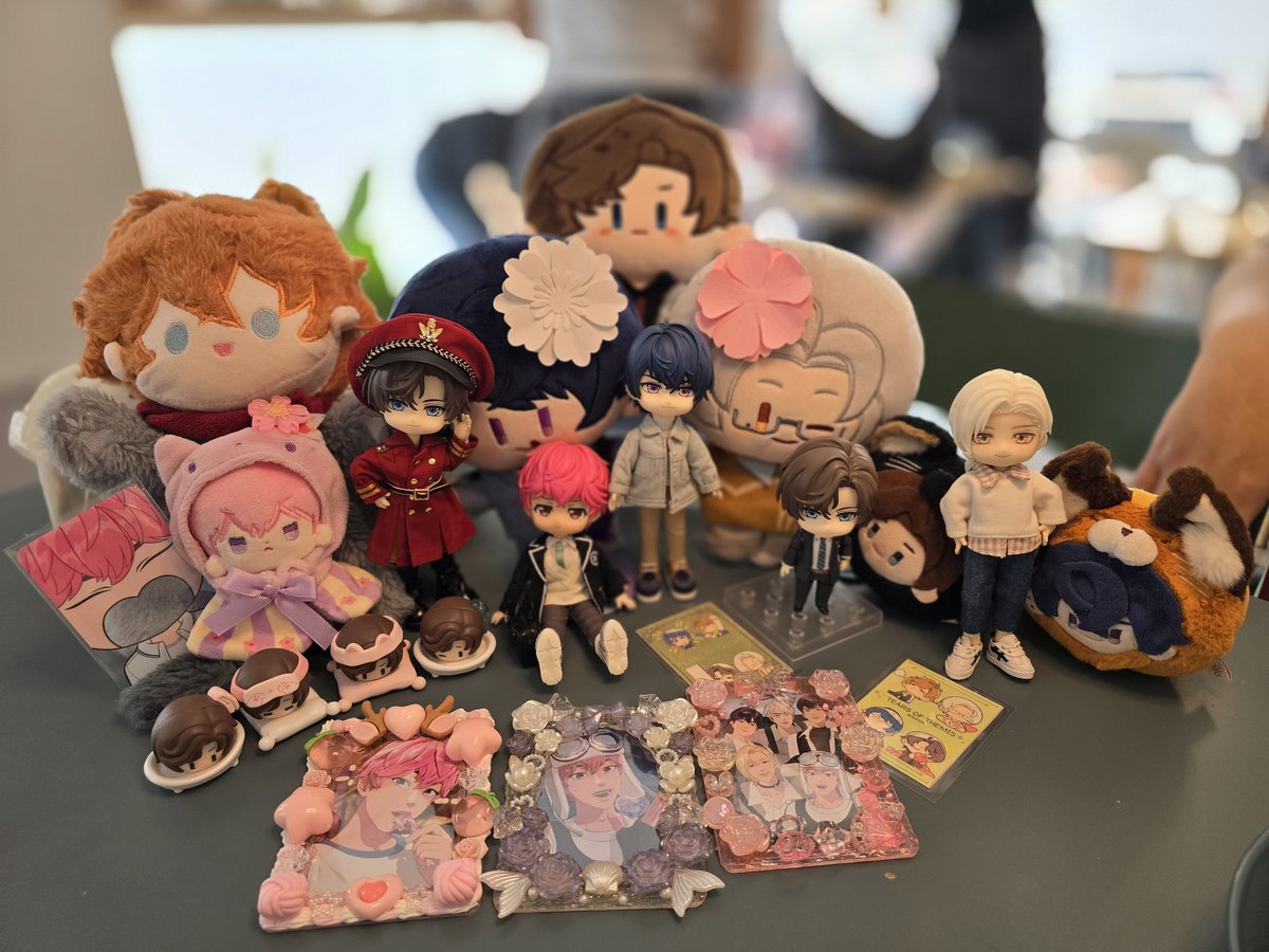 neekoiii's tweet photo. We're here at Chingu Dachi Cafe with the Themis boys and Bamby!
#TearsOfThemis #ToT3rdAnniv #Happy_Anniversary_ToT_PH #BamlineAssemble https://t.co/tKR9gdiMzB