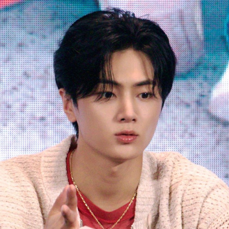 jayseongcorn's tweet photo. jay noot noot noot nooooot https://t.co/is23qj1qO7