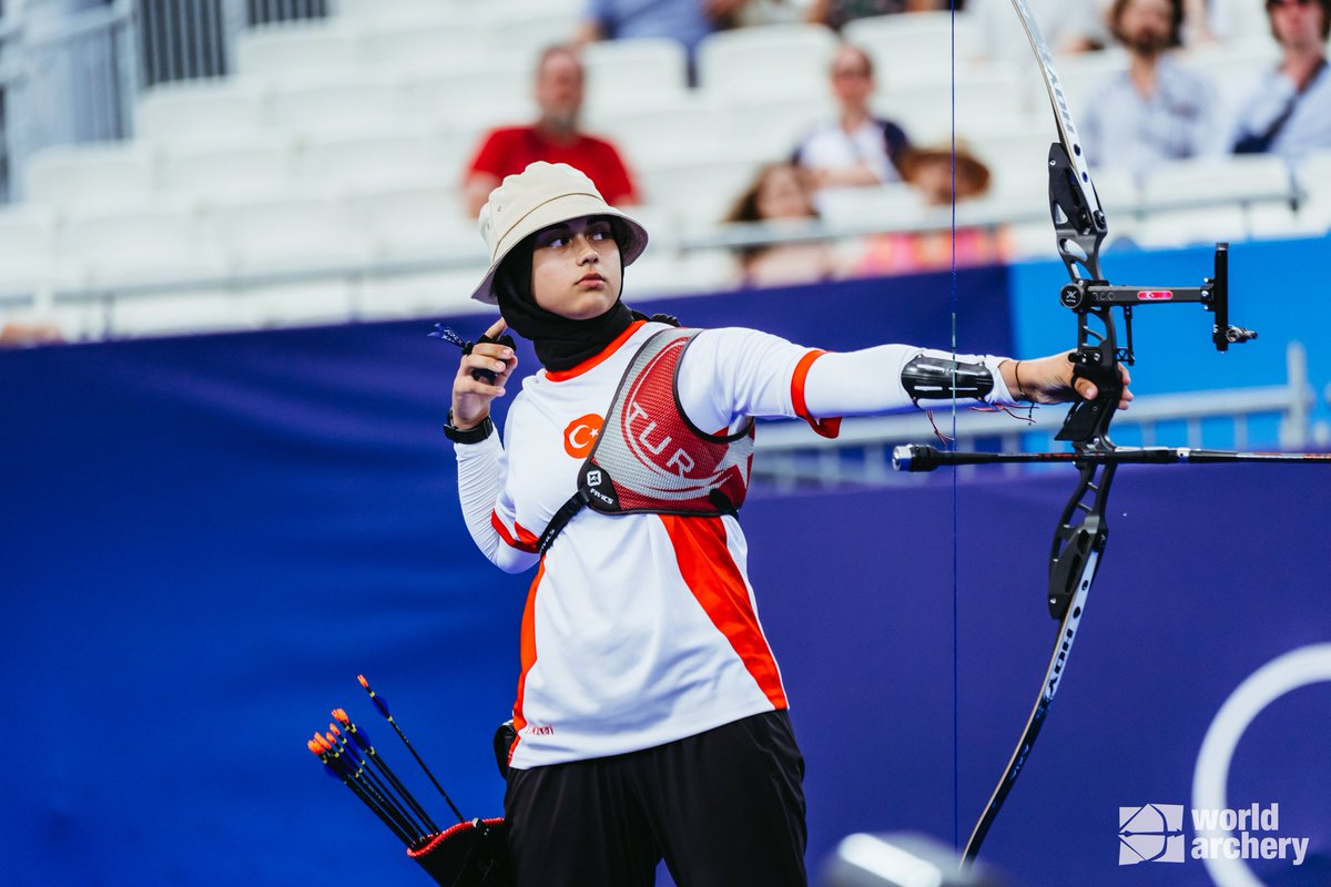 Elif Berra Çeyrek Finalde! 🇹🇷

Okçular Vakfı Spor Kulübü Sporcumuz Elif Berra Gökkır, Japon rakibini muhteşem bir geri dönüş ile mağlup ederek çeyrek finale yükseldi. 🏹

Tebrikler Elif Berra. 👏🏻👏🏻