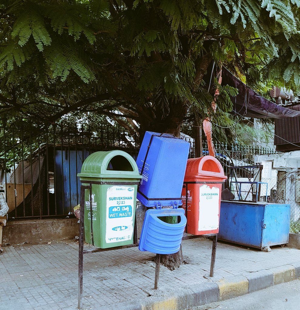 Citizen_TS's tweet image. Mam @CommissionrGHMC under ur guidance, any measures of clearing the #footpaths or else it will remains the same?
What's d need if it's enchroached n #pedestrians forced to walk on road?

Pls 🙏 @ZC_Khairatabad @GHMCOnline 
Even metro stations seen with parking 🛵🛵 @HiHyderabad