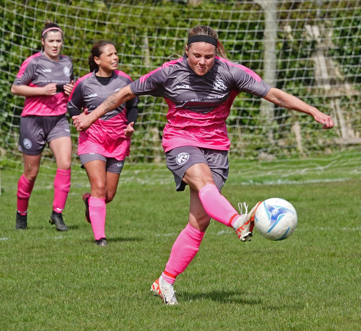 Ridgeway FC Ladies are still recruiting additional players for the first team and development team.
If you are aged 18+ and are interested in playing for our club in #Weymouth please DM us asap
All abilities welcome