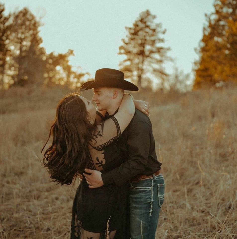 chris evans tweet media