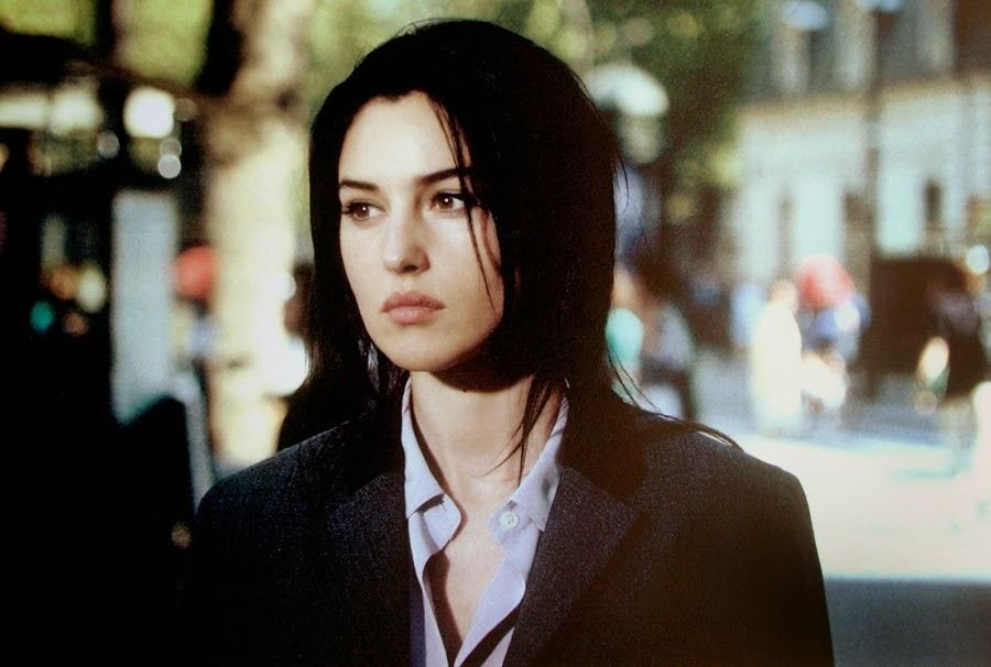 라 빠르망. 프랑스엔 소피 마르소가 있다면,이탈리아의 절세미녀 맞불카드~모니카 벨루치. 그녀의 출세작은 프랑스영화 라 빠르망(아파트).다른...