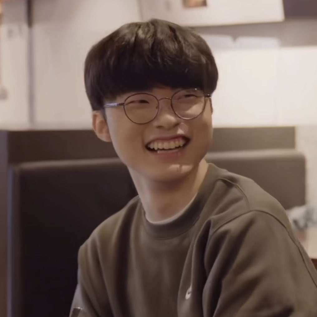 Vy (@ThuyVy3012) / Posts / X