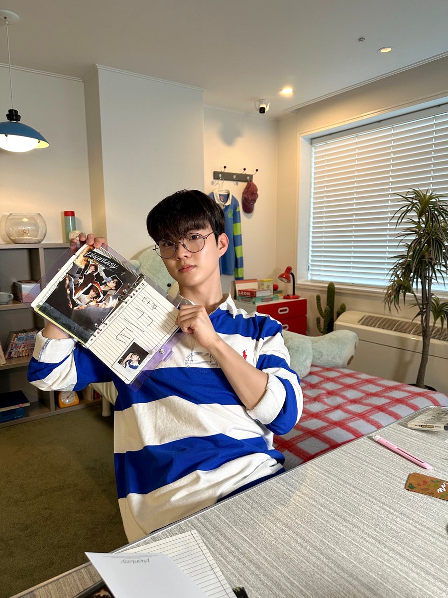 [📸] 큐감 가득 다꾸&amp; 앨범 스크랩 ASMR🤫 더비들의 다이어리도 자랑해 주세요📖🖼

🔗 youtu.be/i-i3VWL3xuk

#THEBOYZ #더보이즈
#Q #큐
#Qㅔ라모르겠다