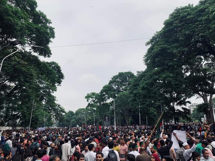 tandra0_0's tweet photo. Shahid Minar
03 August, 2024. 
#SaveBangladeshiStudents #savebangladeshalluniversitystudents https://t.co/WmlWsGNE76