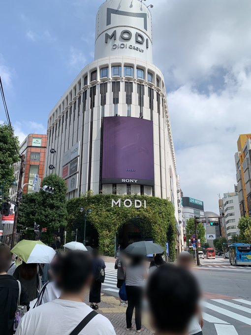 大・東方Project展2024行ってきました!
(上げれそうな会場内の写真がなくてすみませんが)
この度はお声をいただいて2013年に描いたリグルを展示させていただきました(ROCKIN'ON TOUHOU vol.3のCDジャケットも展示されていました)。
ぜひ会場にてご覧くださいー!
https://t.co/tKDj34FGGF 