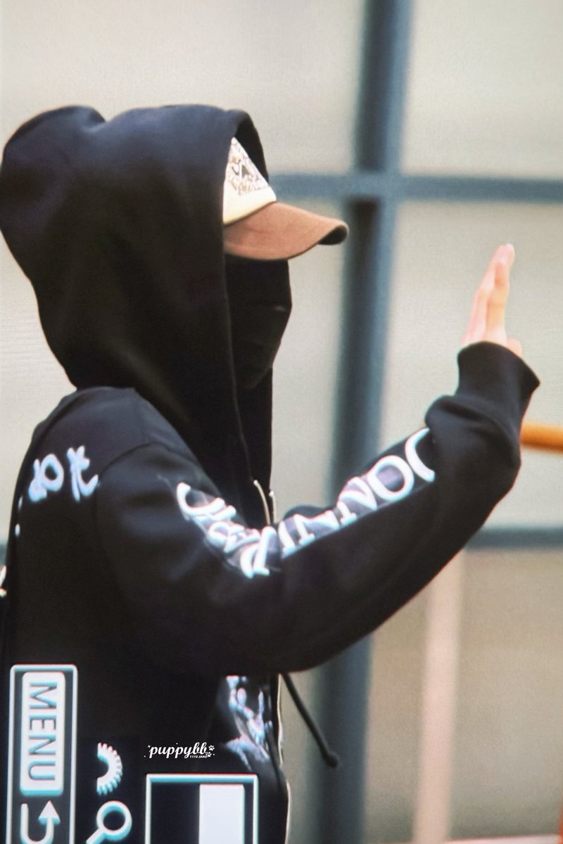 240803 ICN 입국
preview

수고해

#제이크 #심재윤 #JAKE #엔하이픈 #ENHYPEN #ENHYPEN_JAKE #ジェイク