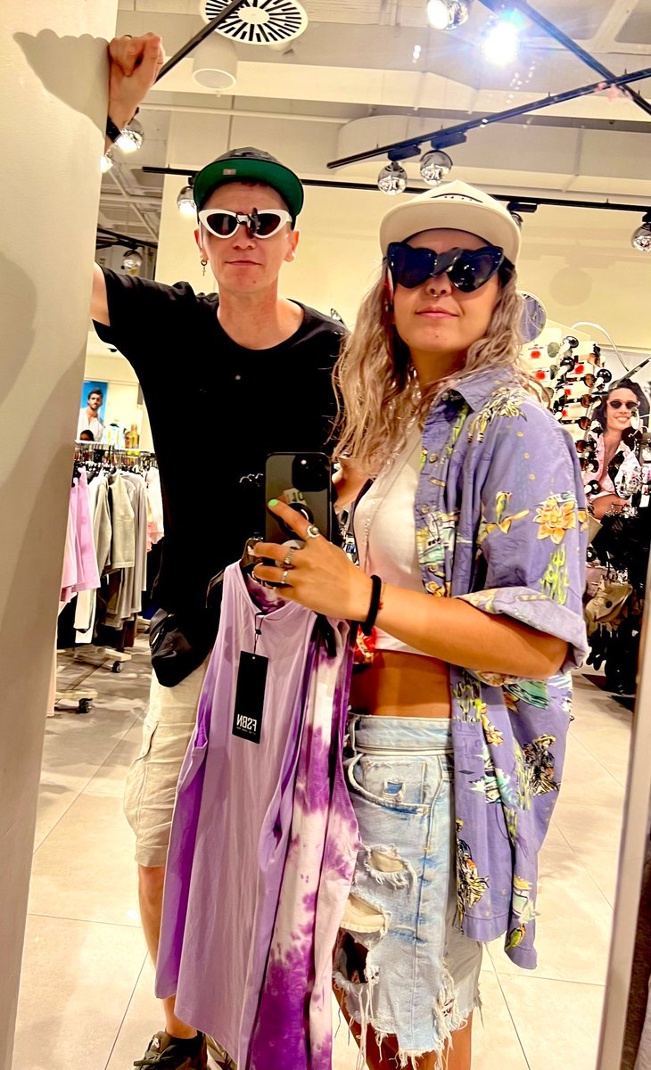 Hoy abrimos directo, ya tenemos el outfit!! ¿Qué os parece?

REBUJIIIIIITOOO AQUII