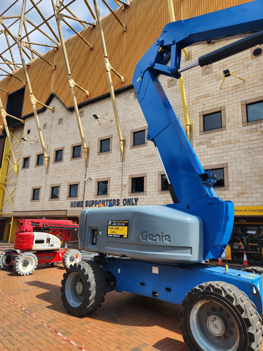 The Platform Hire Centre helping one of our clients get to the heights required to get <a href="/wolves/">Wolves</a> ground molineux looking fresh and repainted for the new season. For all your working at height requirements call TPHC a call on 01384 255440. #workingatheight #cherrypicker #wwfc
