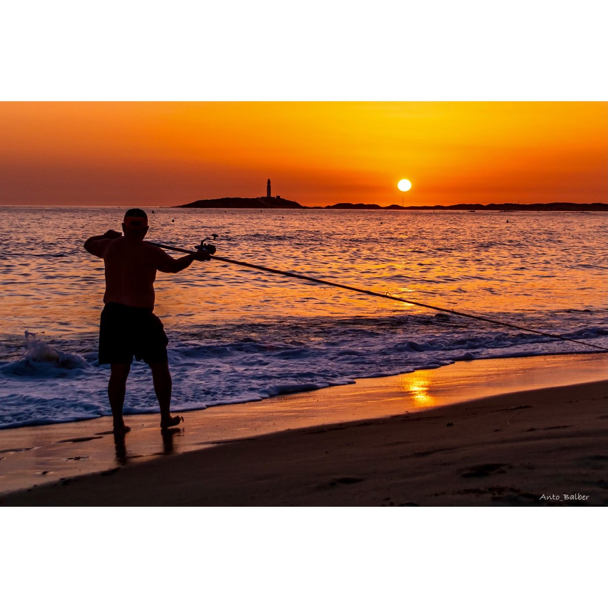 antobalberphoto's tweet photo. Así es Cádiz desde mi objetivo. #cañosdemeca #farodetrafalgar 📸📸📸🌅🌅🌅 https://t.co/PayxTJJnER
