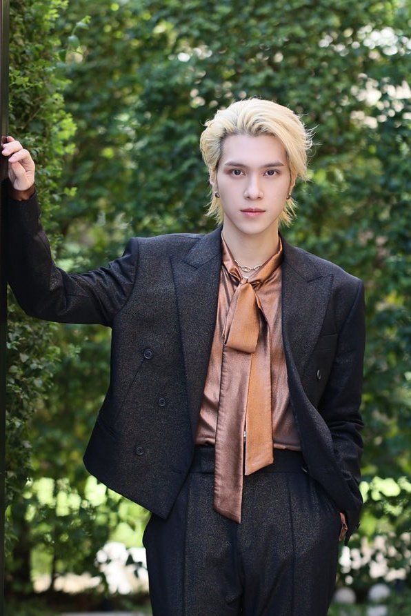 redwayvenus's tweet photo. HENDERY WONG VC É O EVENTO CARALHOOOOOOOOOO https://t.co/qD3ao6rk5D