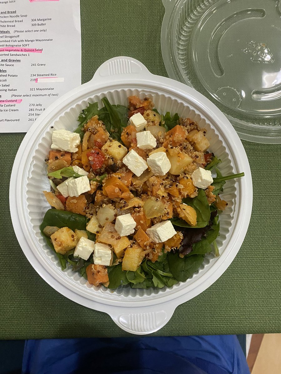 cal1yuv's tweet photo. this is the best food i’ve got it doesn’t look like hospital food https://t.co/FdYV5m3xK4