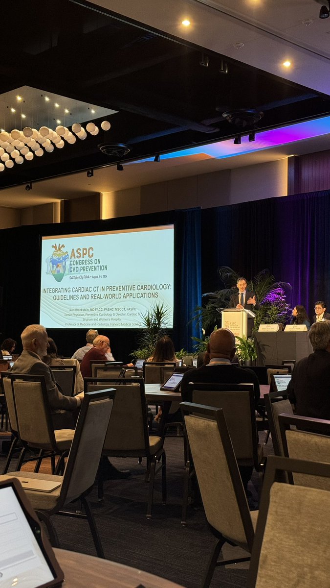 camilavblair's tweet image. #ASPC2024 Day 1 with a brilliant talk by @RonBlankstein: Integrating Cardiac CT in Preventive Cardiology: Guidelines and Real-world Applications. Valuable insights on the current state of the art of plaque imaging and how it is shaping preventive cardiology! @ASPCardio