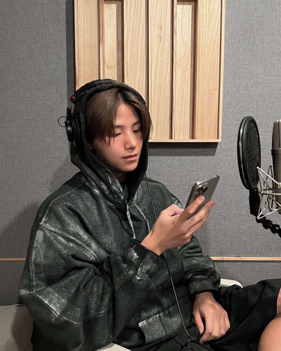 선물 준비하는 우리 리얼리티
주말도 열일🔥🔥
사랑해요 준형이😘♥️♥️