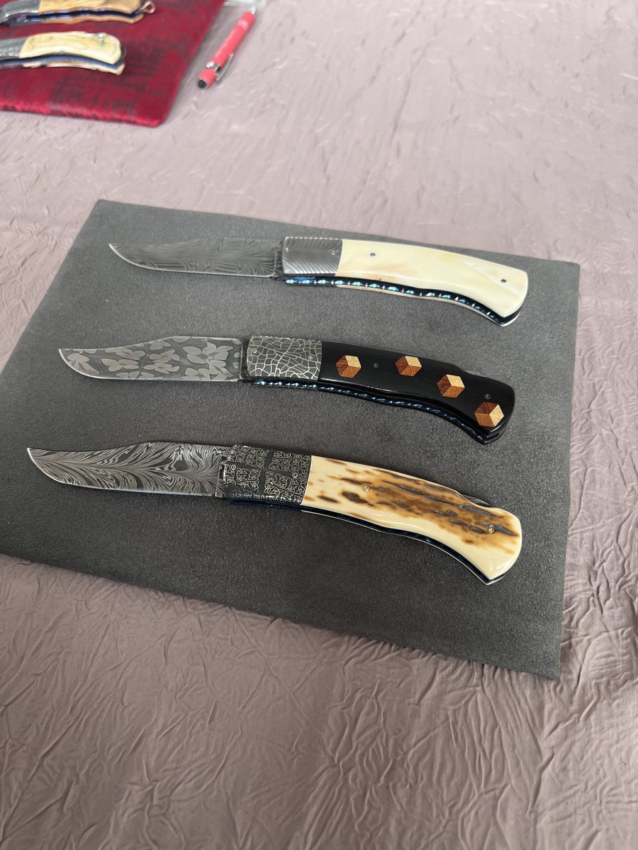 MVaraillas's tweet photo. Inauguration ce matin de la 28eme édition de la fête du couteau à NONTRON plus vieille coutellerie de France depuis 300 ans. Merci aux élus pour leur invitation ! https://t.co/xGTLwmRGP9