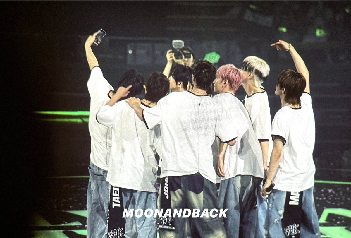 M0ONANDBACK's tweet photo. 240803 NCT 127 팬미팅 

우리칠 8주년 축하해💛

#태일 #TAEIL #テイル #NCT127 https://t.co/e96cMb3H61