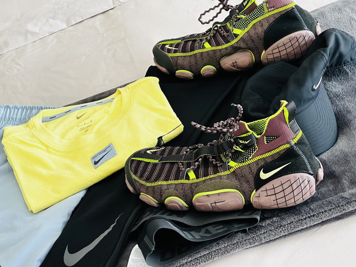 Mkholo_Zwe's tweet photo. Saturday done.
Skontiri gang 🏃🏃🏃.
#Justdoit
#IChoose2BActive
#RunningWithTumiSole #FetchYourBody2023 #RunWithModiegi #IPaintedMyRun #TrapnLos #90dayswithoutsugar
#justdoit @Nike https://t.co/prWRXIqa4U