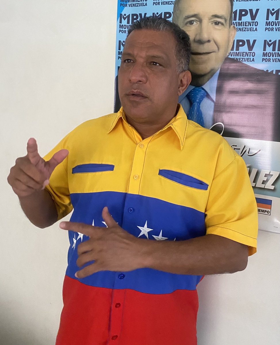 alfreditodiaz's tweet photo. ¡Hoy de cumpleaños, son 55! 

Agradezco a DIOS y a mis padres por darme la vida, permitirme nacer, crecer y vivir en un país en DEMOCRACIA. 

Días como hoy celebraba con mi familia y amigos, hoy no lo puedo hacer por que estoy resguardado ante las amenazas de un régimen con 1/2 https://t.co/REY1U4HCgO