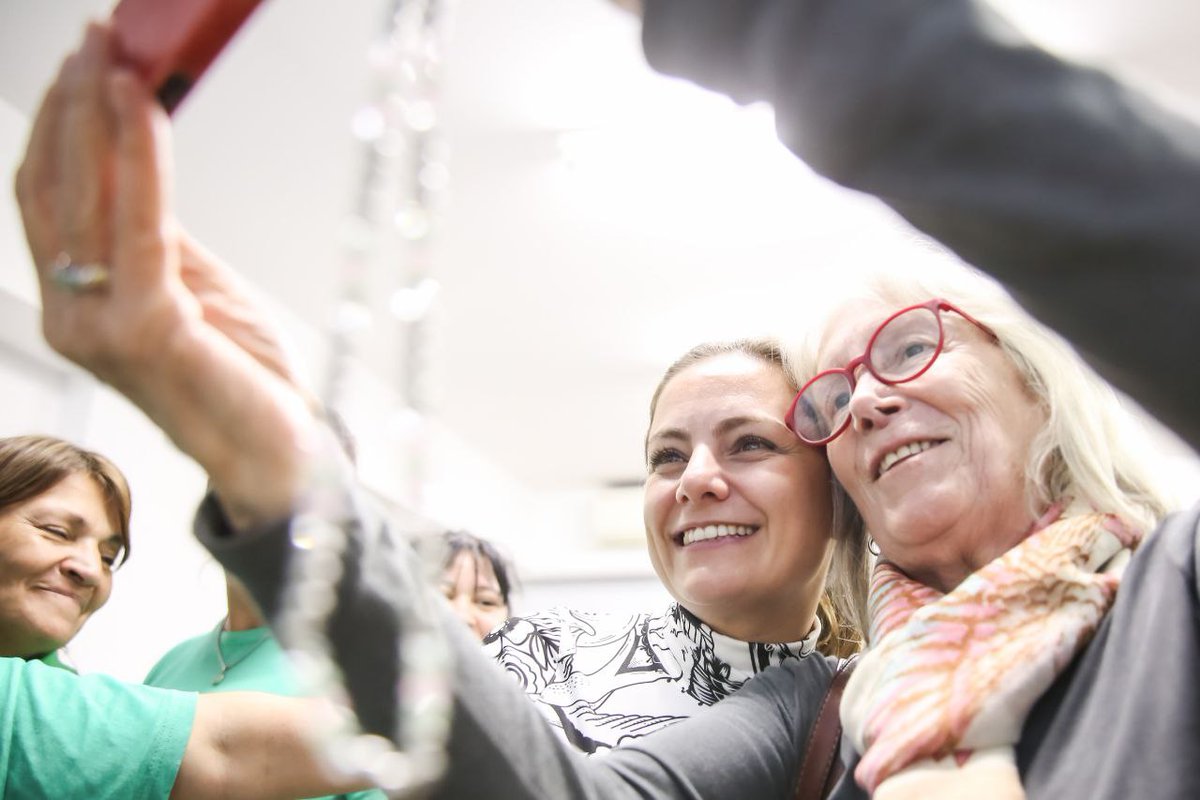 Vsiley's tweet photo. ENCUENTRO CON MILITANTES EN EL PJ ESCOBAR

Tuvimos un gran intercambio, con la presencia de organizaciones sindicales y municipales. Porque creemos en la militancia como forma de vida! 

Gracias al intendente y presidente del @pjescobarok @ArielSujarchuk, a los compañeros @NicolasSerruya Titular de acceso a derechos de la municipalidad, al diputado provincial PBA Leo Moreno y @Leonorrombola, secretaria de DDHH, Organización Políticas y Sindicales, por el cálido recibimiento.