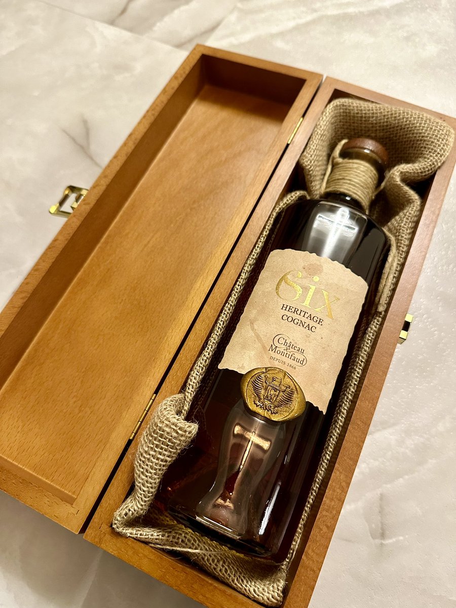 世界限定500本、NFT証明書つきの50年熟成コニャックのSIXを手に入れた