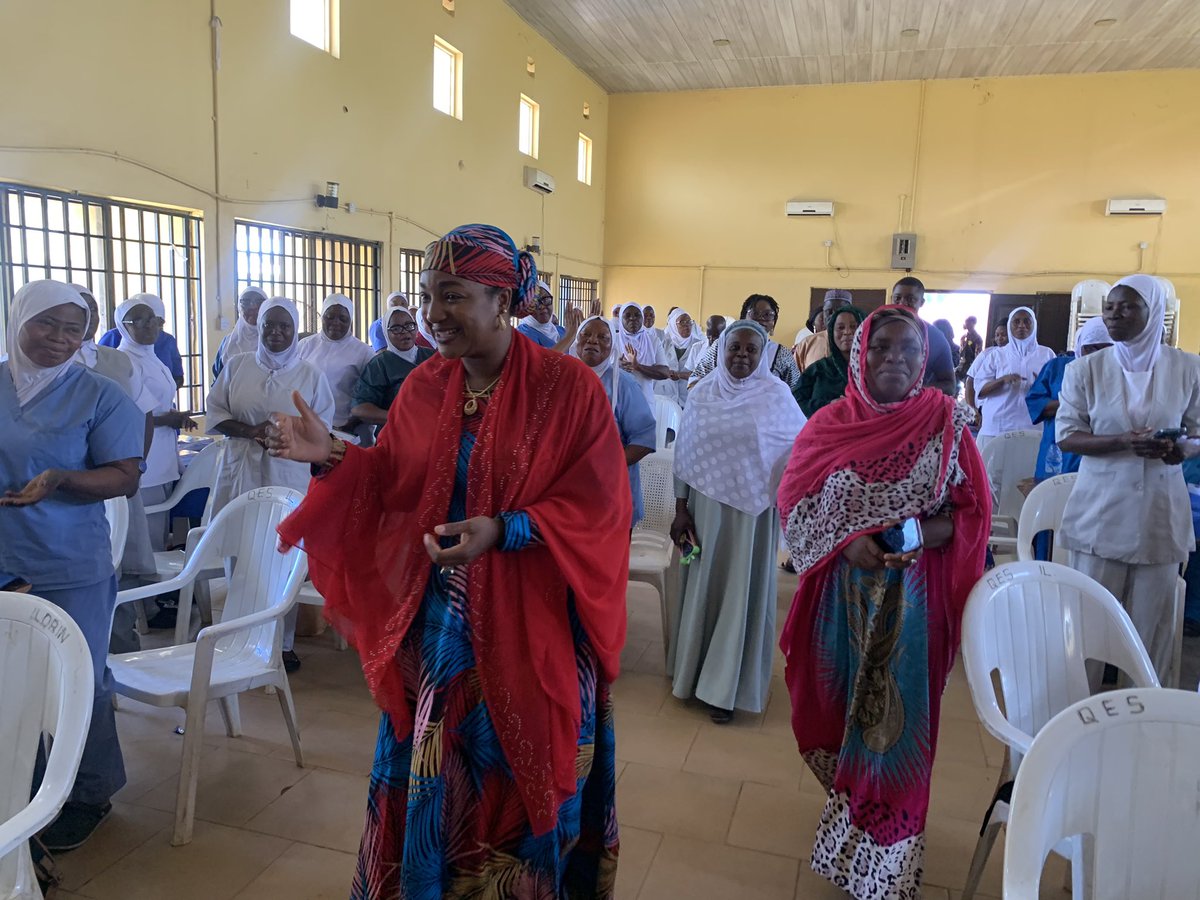 KwaraMoH's tweet photo. KWSG Charges PHC Workers on Professionalism

The Kwara State Government has emphasized the importance of professionalism among health workers in the Primary Health Care (PHC) Centres across the State. 
#phctraining #frontlinetraining #kwarahealth https://t.co/lz8oUPt7sR