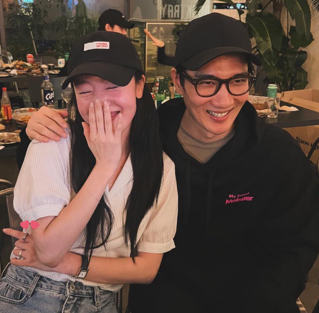 선화공주 왼손 2번째 반지, 지환은하 프러포즈 링 아냐?