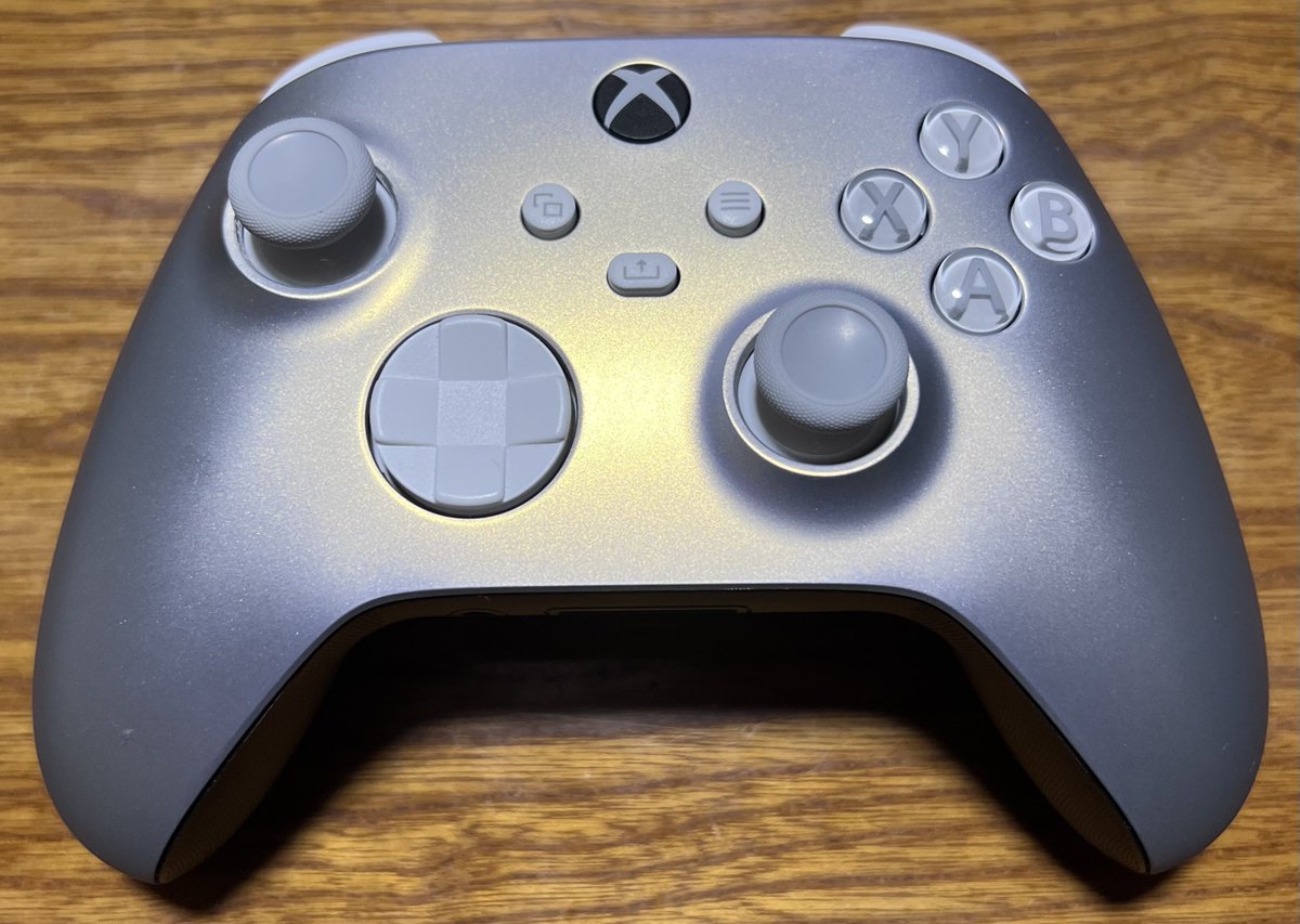 j_sasha's tweet image. [忘備録]
Xboxコントローラーのペアリングを解除するには、ペアリングボタンを3回連続で押し、最後を長押しにするとコントローラーが振動してペアリングが解除される
#XboxController