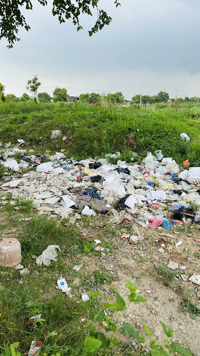tareenoffical's tweet photo. Manzoor Tareen
Sector I-11/3 Islamabad   Sentry markets 

Phone no +923316653666

1-I am writing to bring to your attention a recurring issue regarding the collection of garbage from the front sides of multiple offices in our commercial sector. https://t.co/wJT9qRETKt