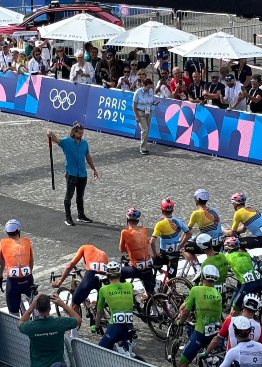 Renaud Breban tweet media