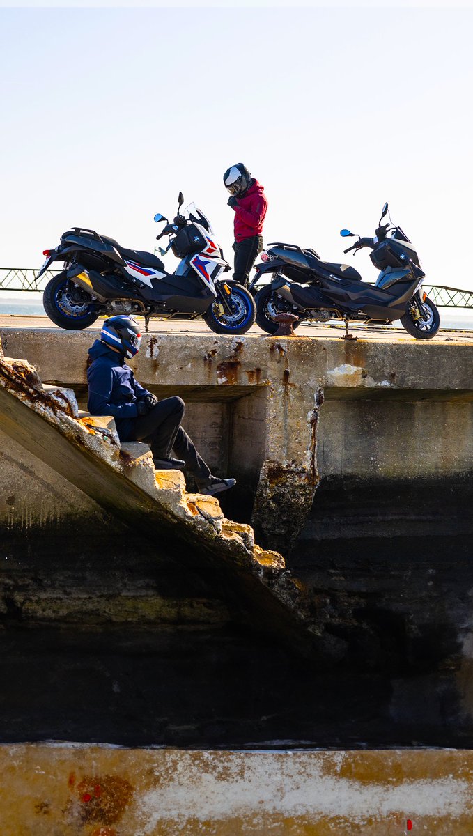 motoves's tweet image. Lo stile non è scontato, ma gli optional sì. Ricevi 1.000 € di   optional inclusi nel prezzo acquistando un nuovo #C400X o #C400GT entro   settembre: bmw-motorrad.it/it/landingpage… 
    #PluggedToLife #MakeLifeARide #BMWMotorrad 
 #motovesfamily