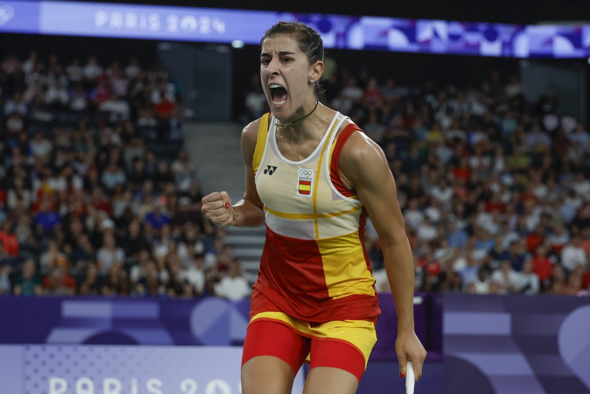 Es una de las mejores deportistas españolas de la historia y ya se le reconocerá con el tiempo.

Lo que consigue en un deporte que no es que no haya habido nunca españoles, es que no hay nada que no sea asiático, es absolutamente histórico.

HONOR a  DOÑA Carolina Marín 🐐